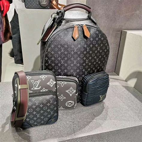 louis vuitton backpack 360 view|louis vuitton backpack unisex.